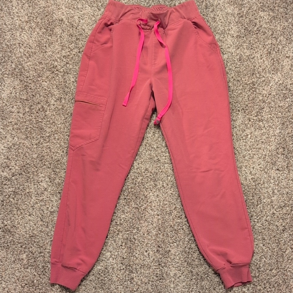 Figs Women's Pink Zamora High Waisted Jogger Scrub Pants